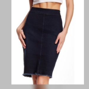 DARK WASHED DENIM SKIRT 97% COTTON 3% SPANDEX WITH FRAYED EDGE